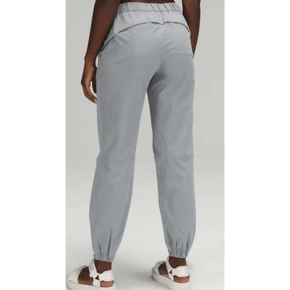 Lululemon Size 4 Essential Affinity Midrise Jogger Gray Womens Athletic Pants